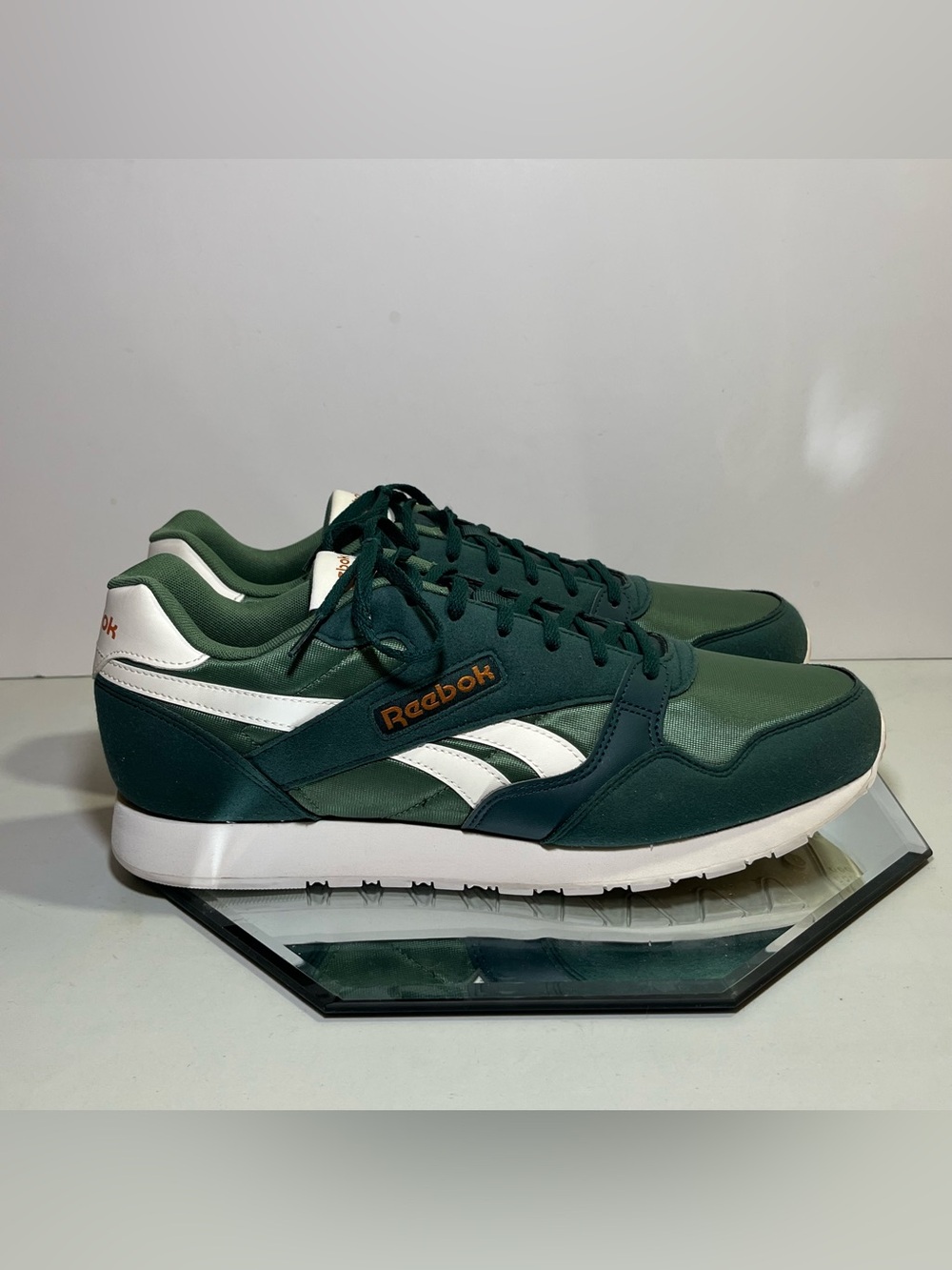 Men’s Reebok Suede Athletic Sneakers, US Size 13, Green/White